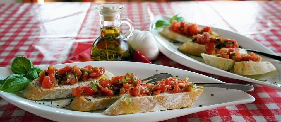 5 Heerlijke, uiteenlopende maar makkelijke recepten voor bruschetta