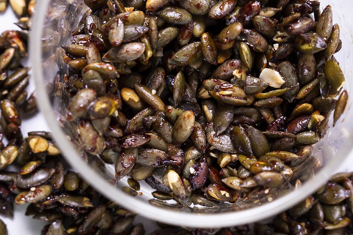 Een aanrader: geroosterd pompoenzaad met honing en kaneel