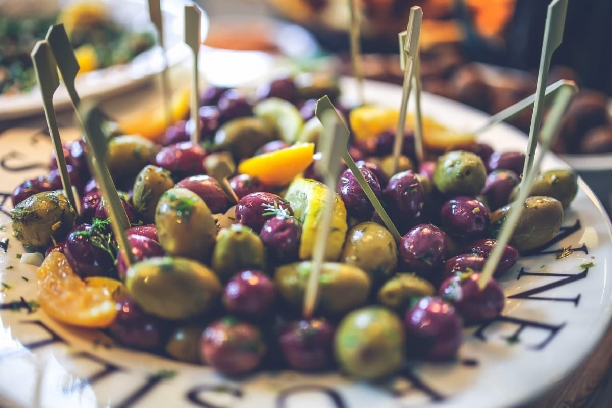 We eten ze zo graag: maar zijn olijven gezond?