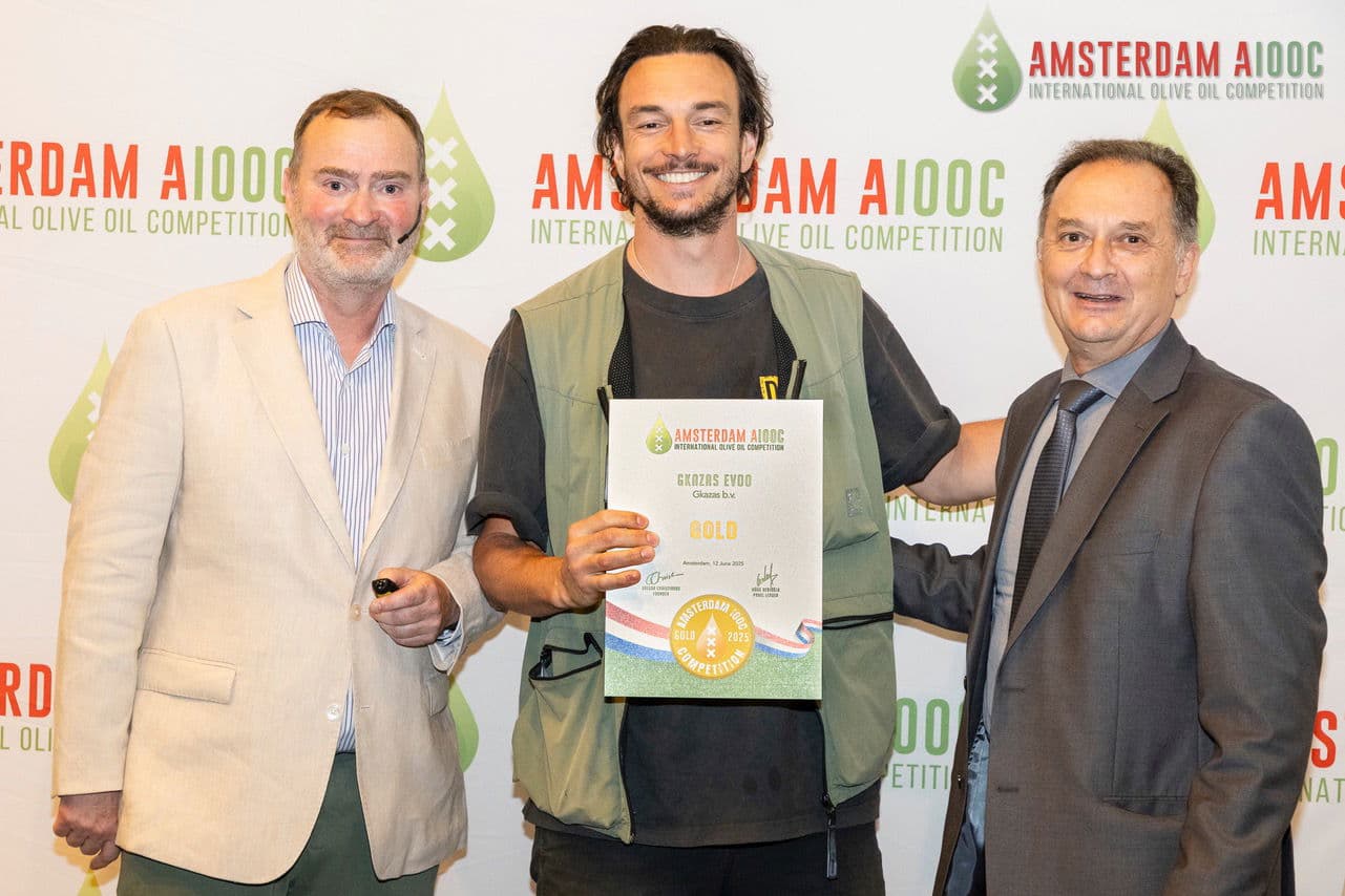 Hoe olijfolie awards de beste extra vierge olijfolie bepalen en wat wij daarvan vinden!