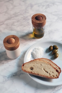 Met deze 'oil on-roller' verspreid je olijfolie gemakkelijk op je brood 3