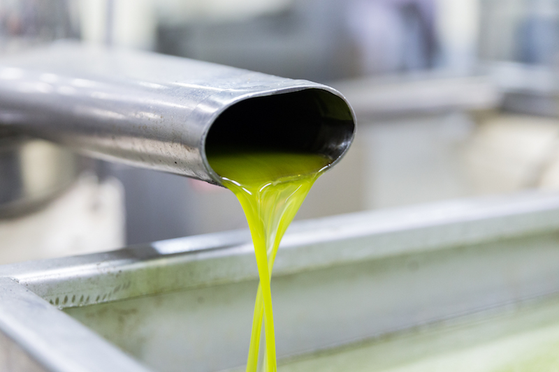 De kleur en smaak van olijfolie veranderen tijdens de productie, maar waarom?